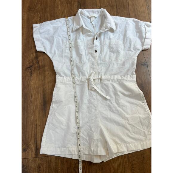 H&M Women's Short White Rompers Size Small - Picture 2 of 6